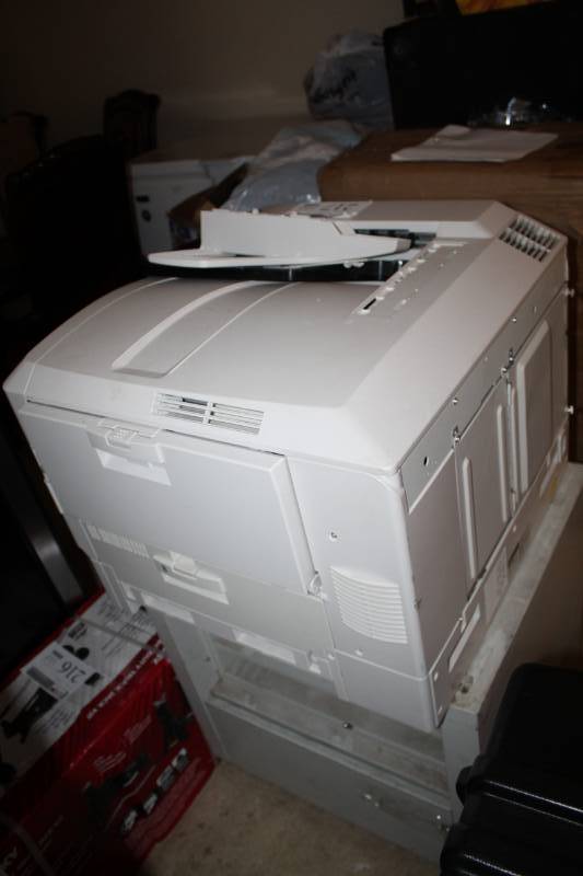 lot 217 image: Xerox Phaser 7400 Printer w Rolling Cart