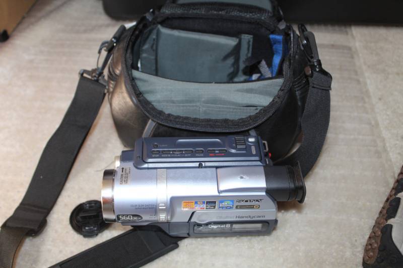 lot 231 image: Sony Digital Handycam Digital Video Camera Recorder w Case