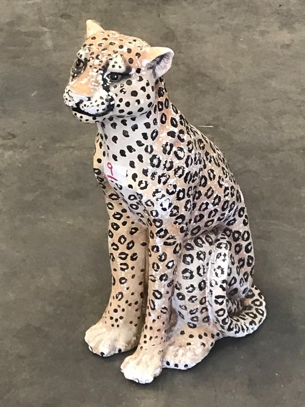 lot 9 image: Leopard Yard Statue