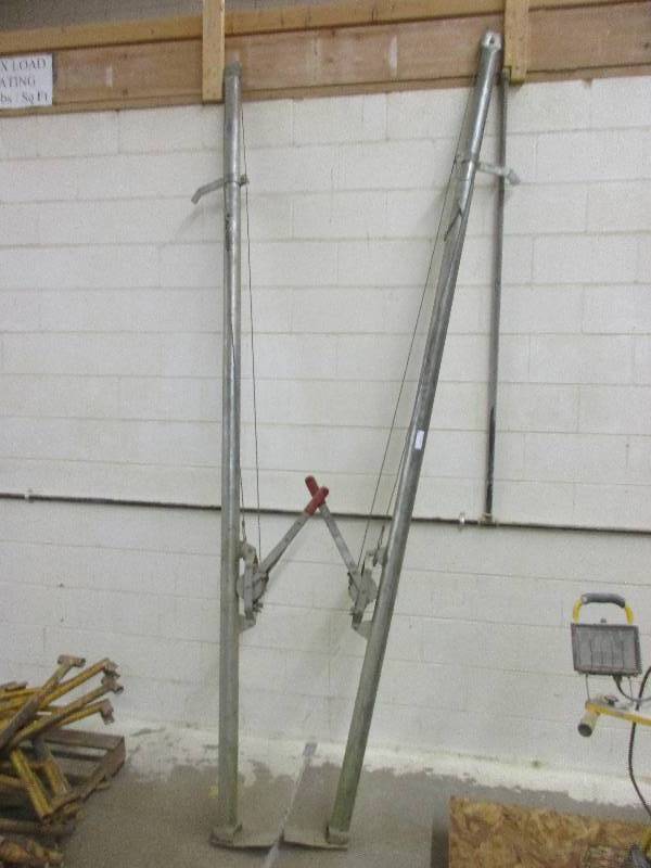 lot 35 image: Wall Jacks