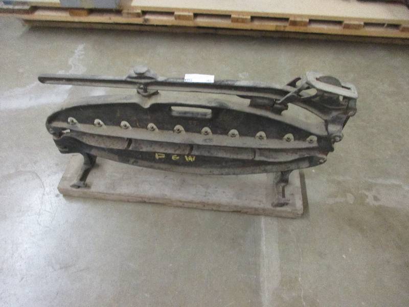 lot 46 image: Siding Cutter