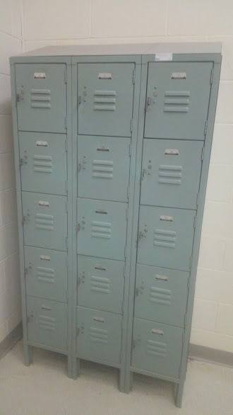 lot 73 image: Lockers