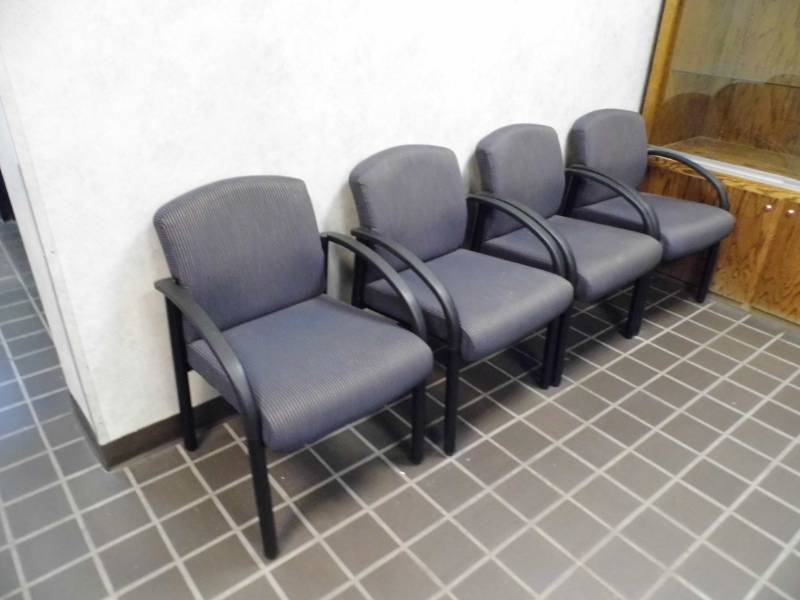 lot 43 image: Lot of 5 Chairs