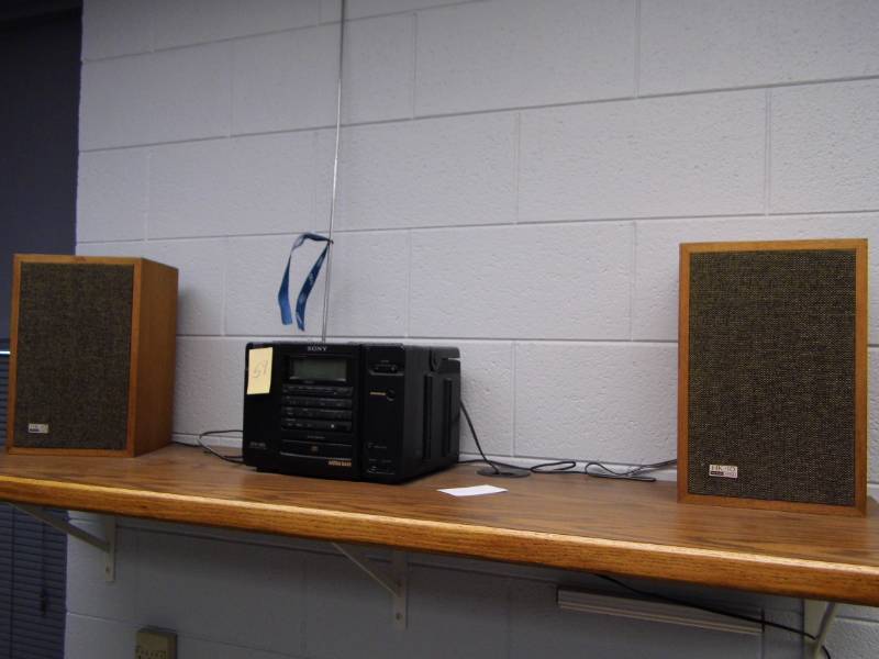 lot 59 image: Sony Stereo w Speakers