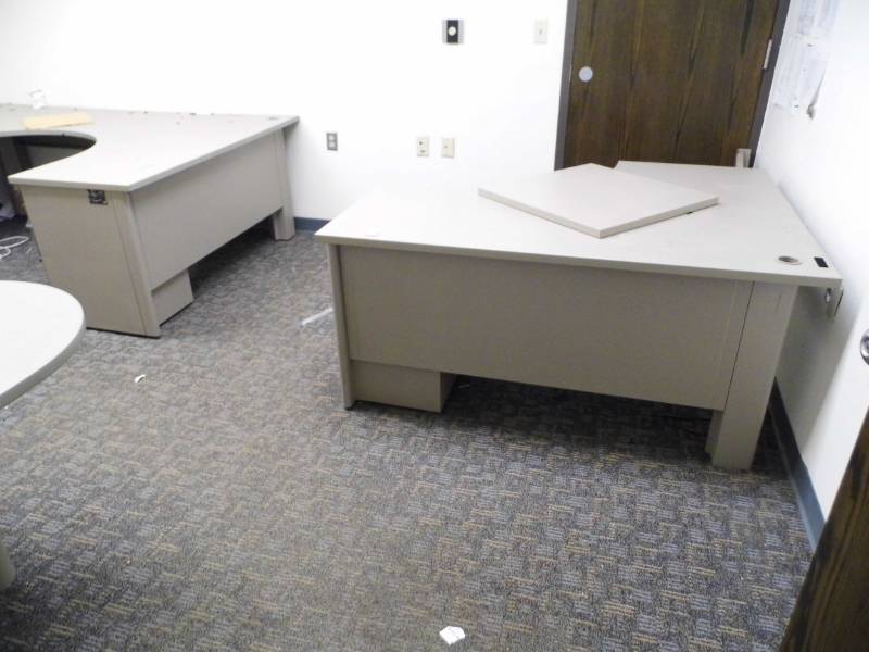 lot 63 image: Desks