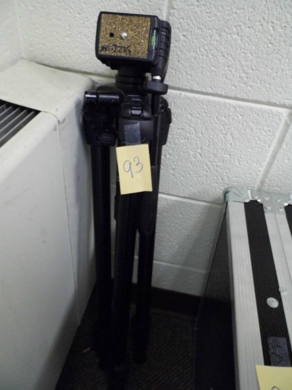 lot 93 image: Tripod