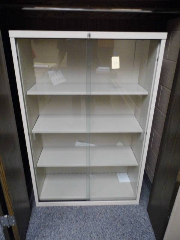 lot 113 image: Metal Cabinet