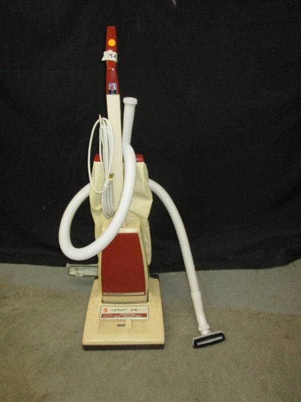lot 20 image: Hoover Concept One Vaccume (Works)