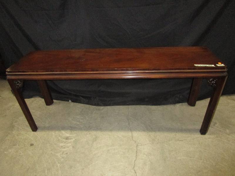 lot 26 image: Sofa Table 64 X 16 12 X 26