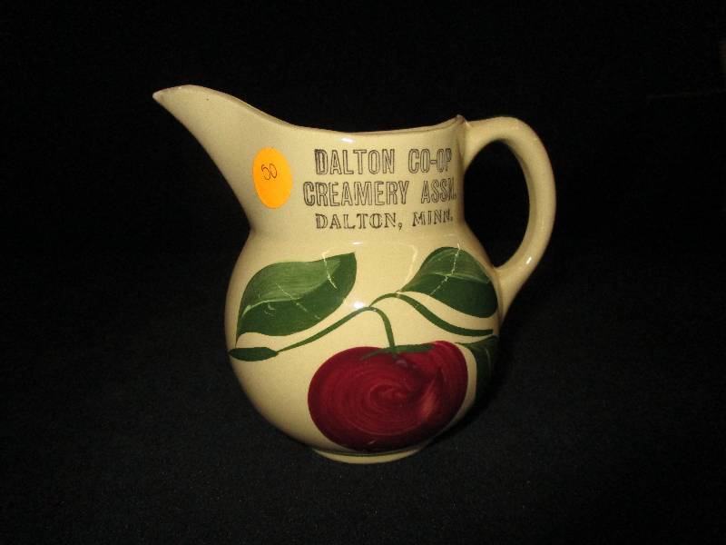 lot 50 image: Dalton Co-op Creamery Watt Pitcher #15