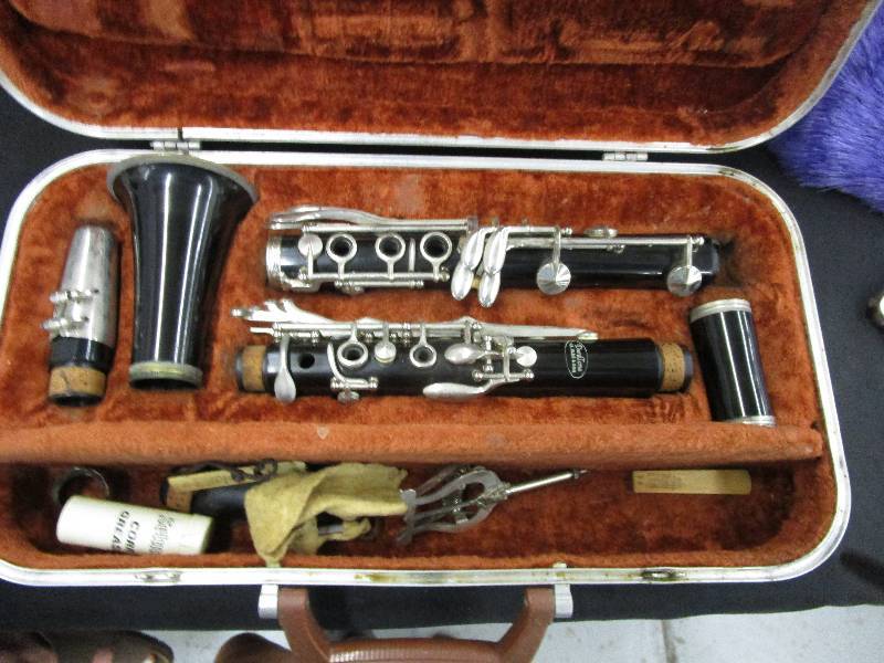lot 72 image: Olds DuraTone F.E. Olds & Sons Clarinet