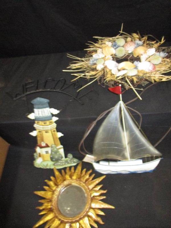 lot 106 image: Decorations (See Pictures)