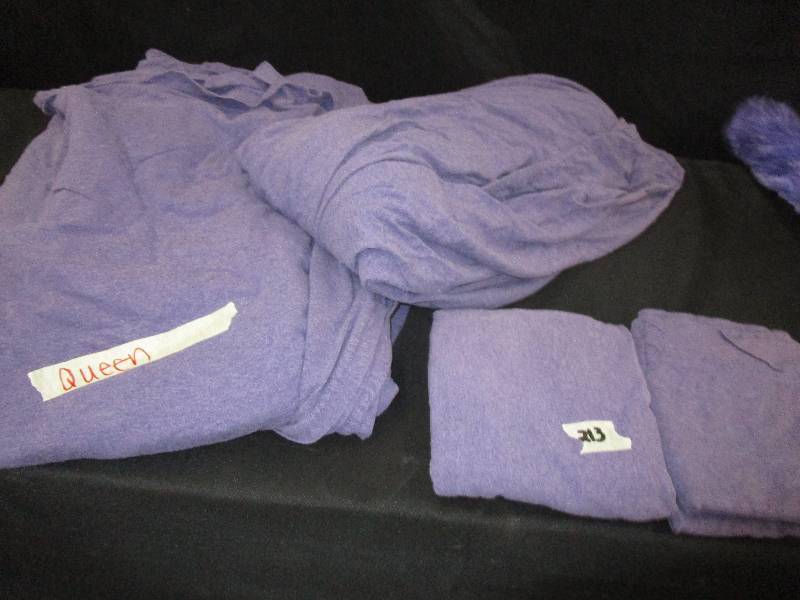 lot 107 image: Queen Flannel Sheet Set