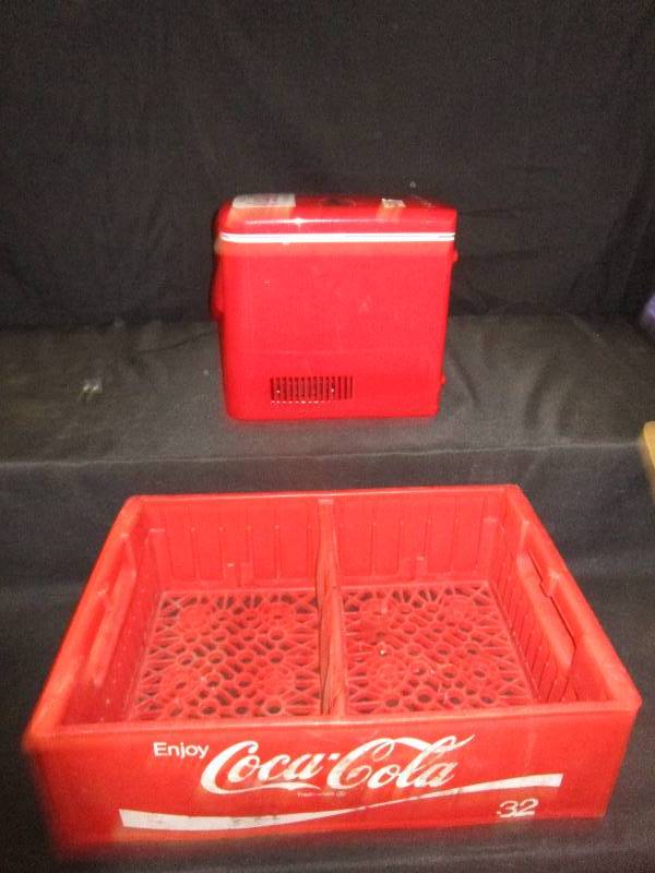 lot 113 image: Coca Cola Cooler and Coca Cola Crate