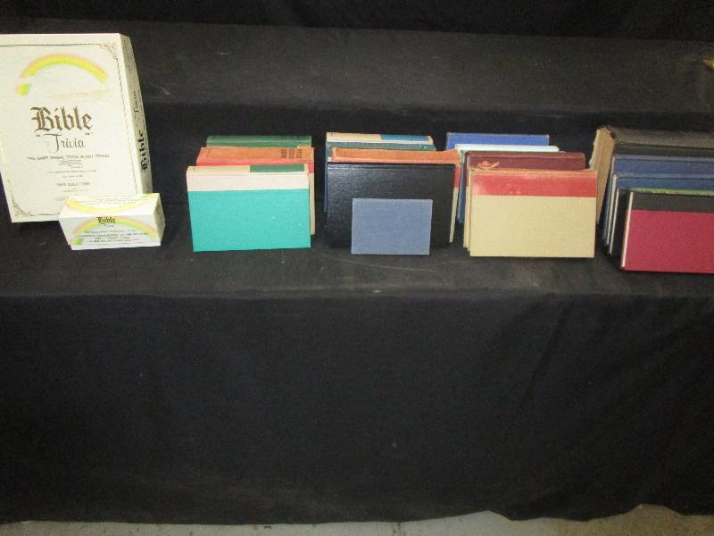 lot 136 image: Bible Trivia Game, 21 Books