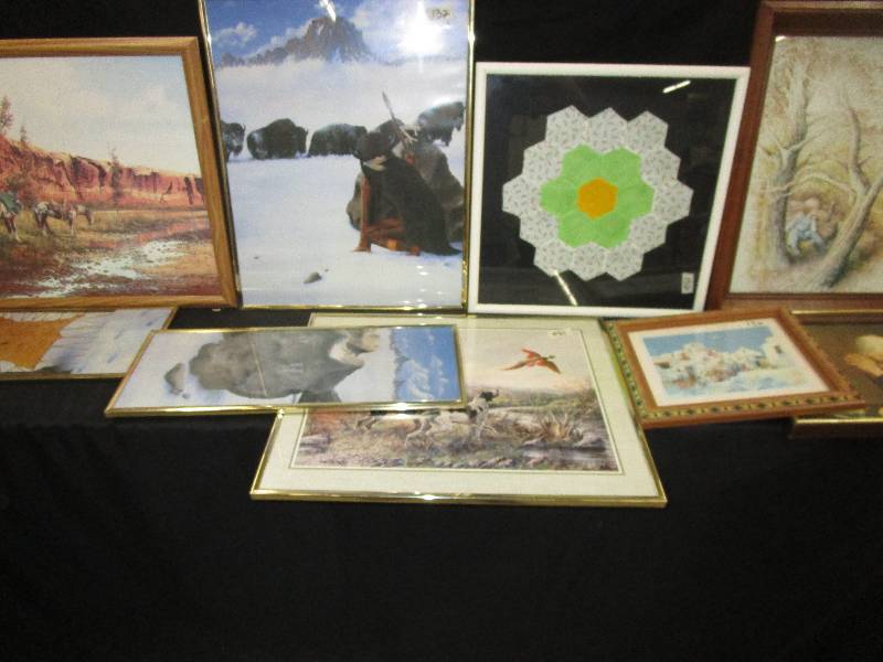lot 146 image: 9 Outdoor Pictures and Others