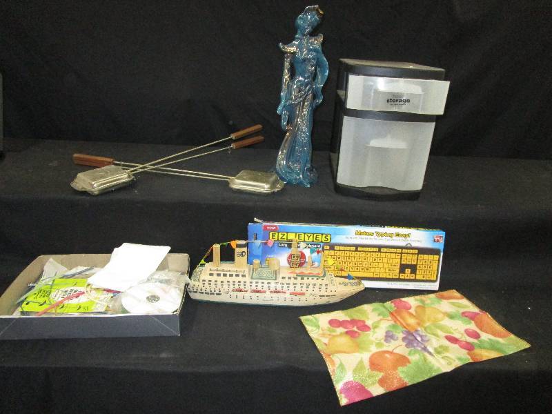 lot 154 image: Large Keyboard, Sandwich Campfire Makers, Storage Bin, Etc