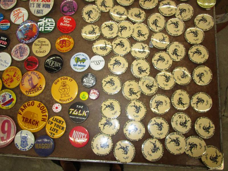 lot 158 image: Tons of Pins