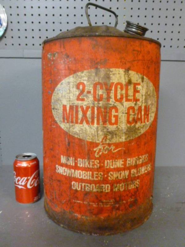lot 21 image: Vintage Gas Can
