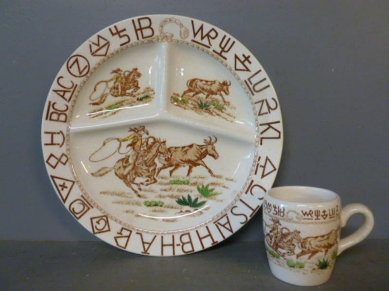 lot 37 image: Vintage Western Themed