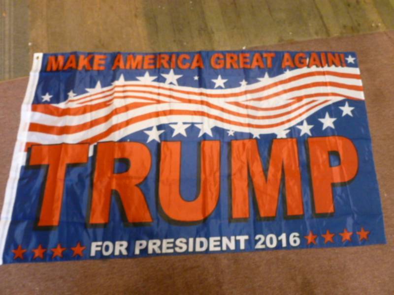 lot 79 image: Trump Flag