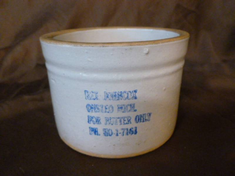 lot 94 image: Vintage Butter Crock