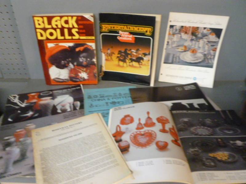 lot 98 image: Collector Books