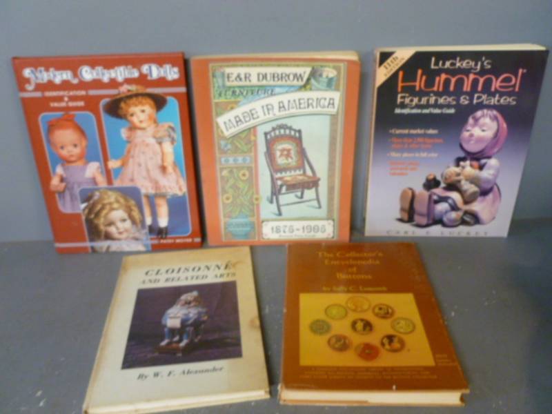 lot 103 image: Collector Books