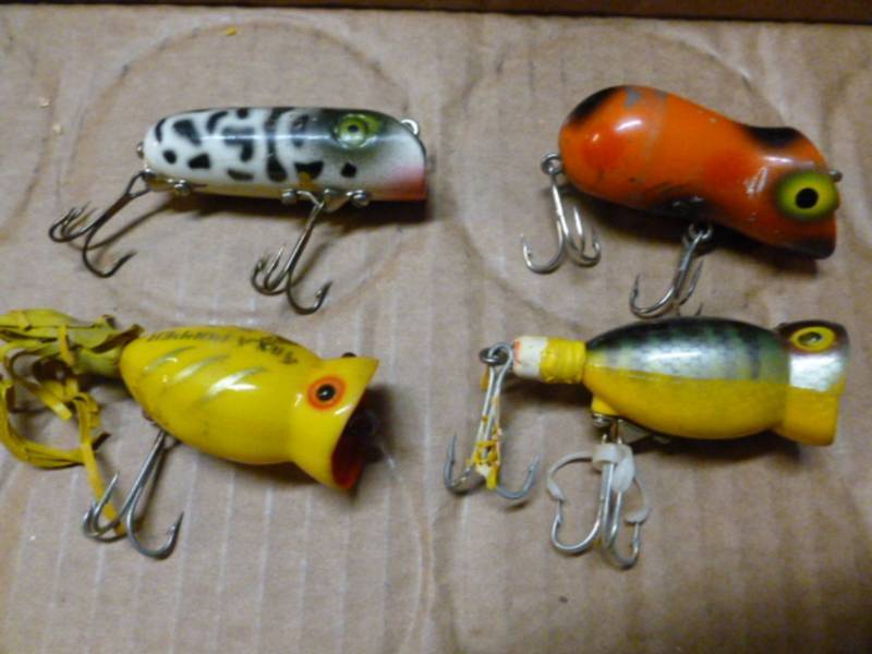 lot 107 image: Vintage Fishing Baits