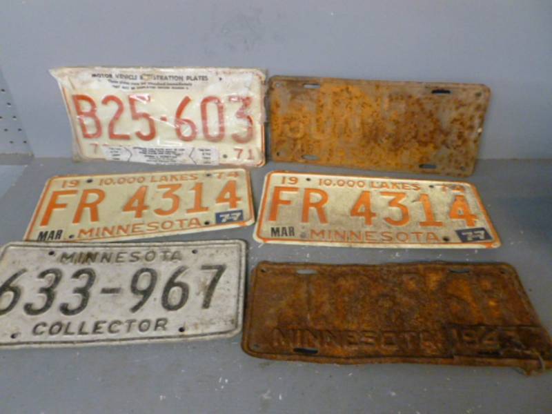 lot 114 image: Vintage License Plates