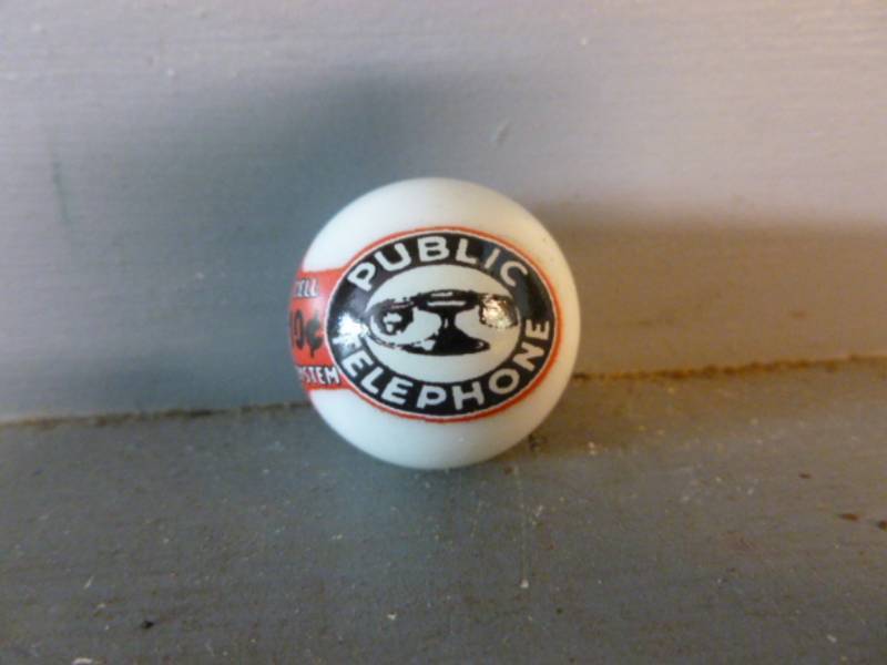 lot 129 image: Logo Marble