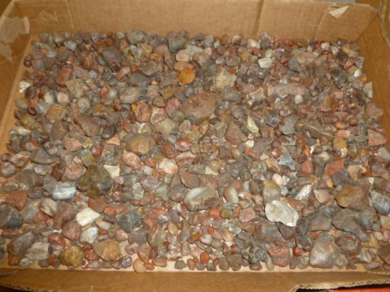 lot 136 image: Agates