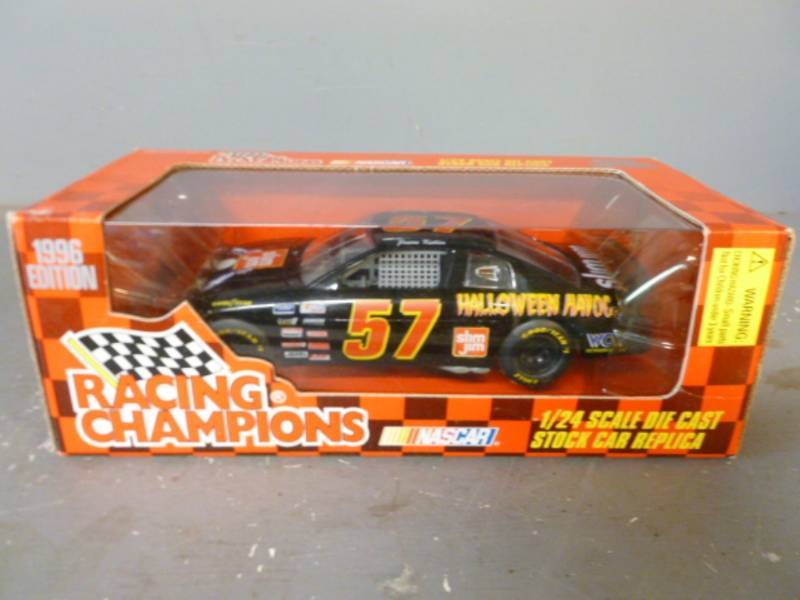 lot 162 image: Racing Champions