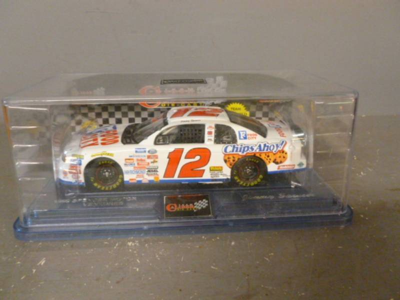 lot 172 image: Team Caliber