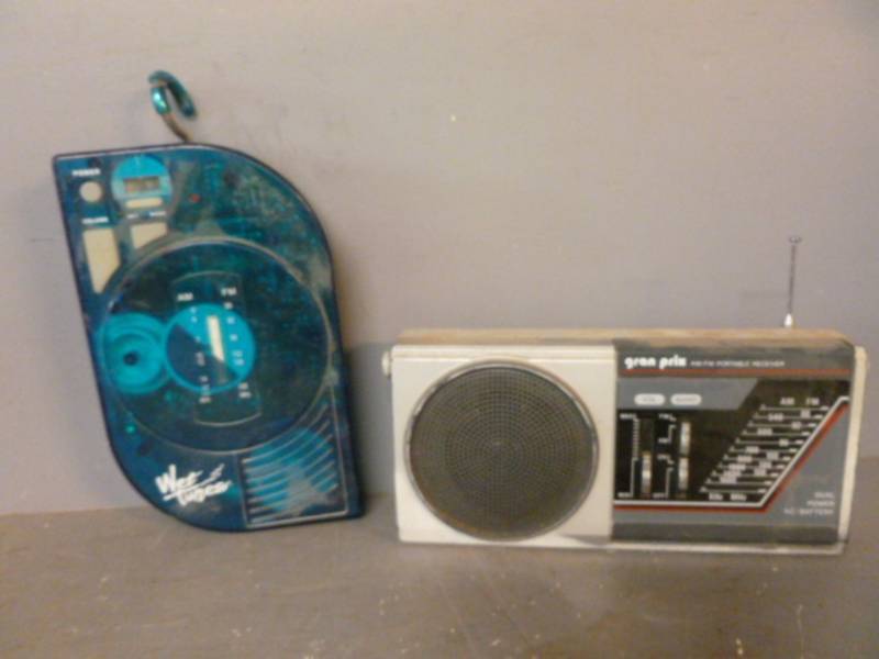 lot 192 image: Radios