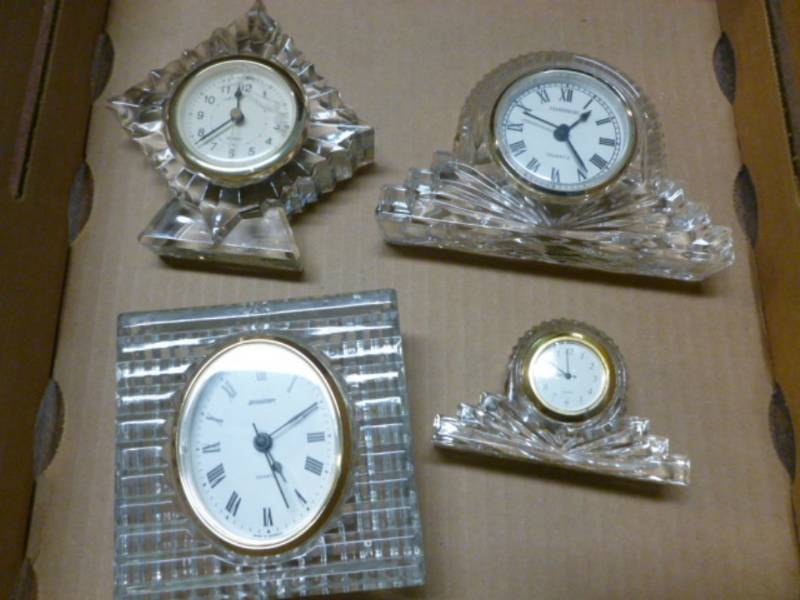 lot 195 image: Clocks