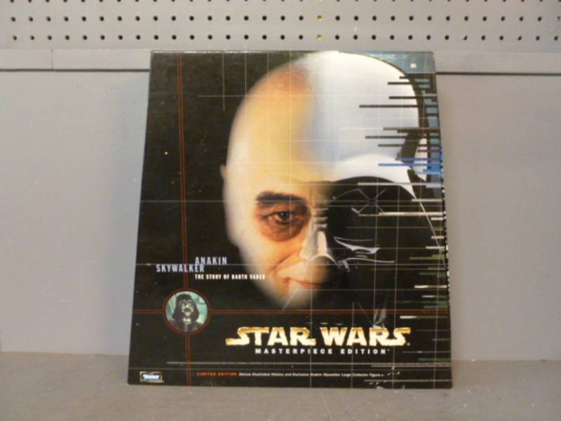 lot 202 image: New Star Wars Collectible
