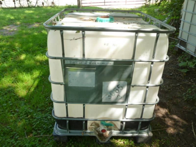 lot 252 image: Liquid Storage Tank