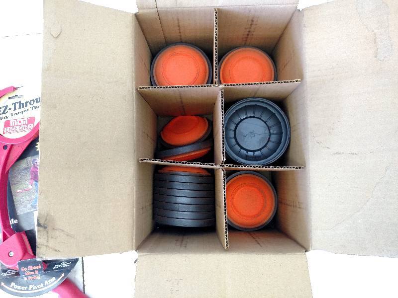 Clay Pigeon Thrower & Clay Pigeons...