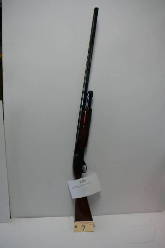 lot 9 image: Remington Wingmaster 12 ga