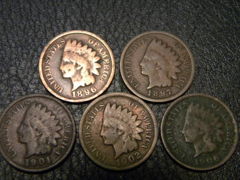 lot 16 image: 5 Indian Head Pennies