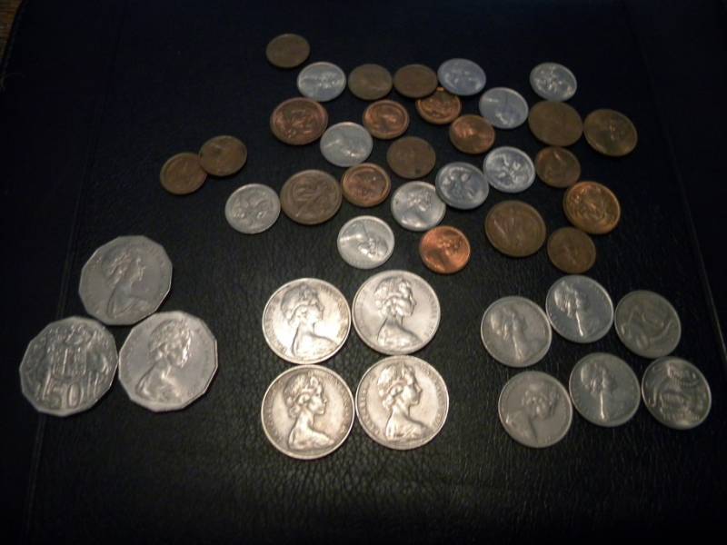 lot 27 image: Mixed 60s and 70s Australian Coins