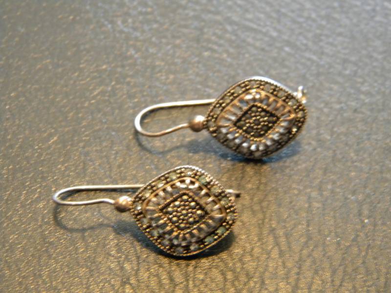 lot 41 image: Sterling Silver Earrings