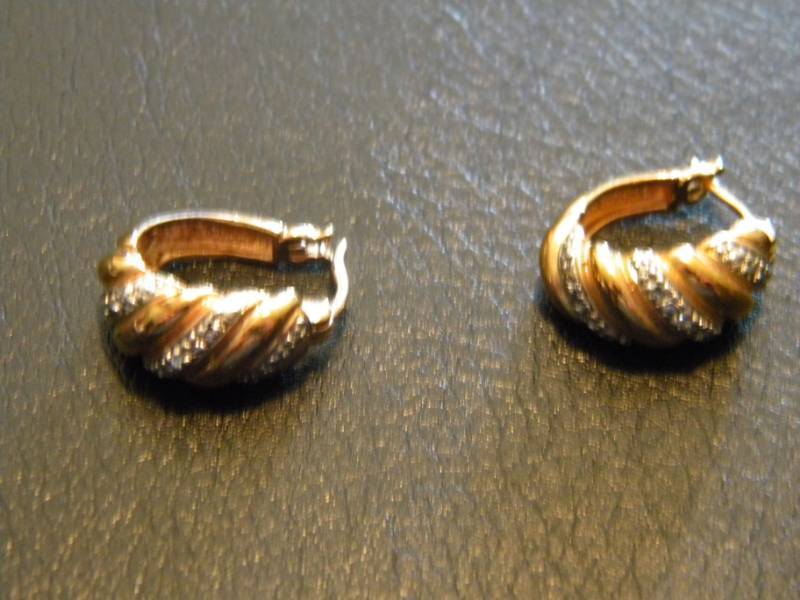 lot 44 image: Sterling Silver Earrings