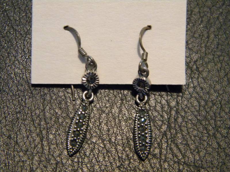 lot 51 image: Sterling Silver Earrings