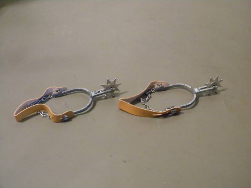 lot 78 image: Vintage Kusan Inc. Childrens Spurs