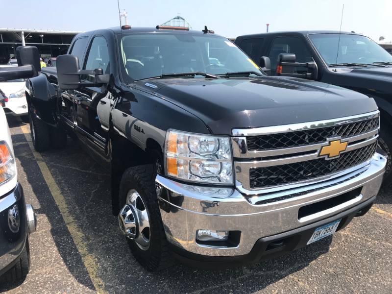 lot 3 image: 2014 Chevrolet Silverado 3500 LTZ 4x4 Duramax