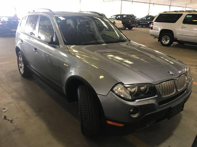 lot 12 image: 2007 BMW X3 3.0si