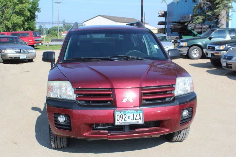 lot 2761 image: 2005 Mitsubishi Endeavor LS - One Owner -