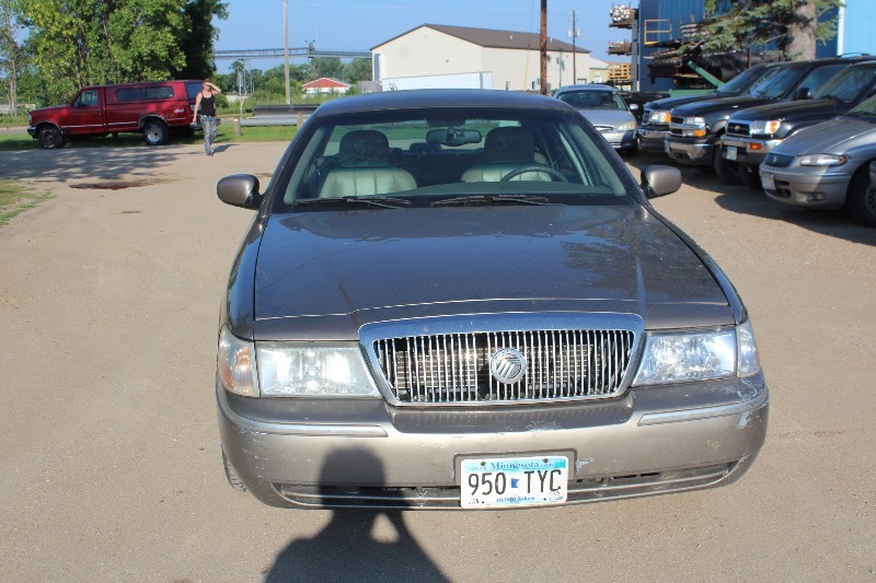 lot 2763 image: 2003 Mercury Grand Marquis LS